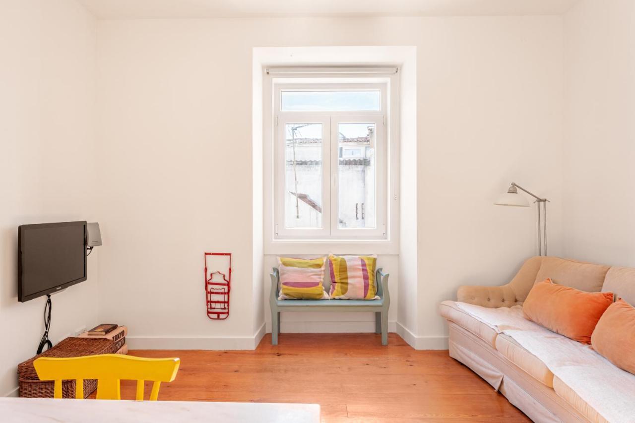 Joivy Chic 2Br Apt In Bairro Alto, 2Mins To Sao Pedro De Alcantara Viewpoint Lissabon Exterior foto