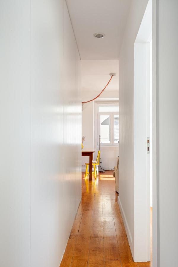 Joivy Chic 2Br Apt In Bairro Alto, 2Mins To Sao Pedro De Alcantara Viewpoint Lissabon Exterior foto