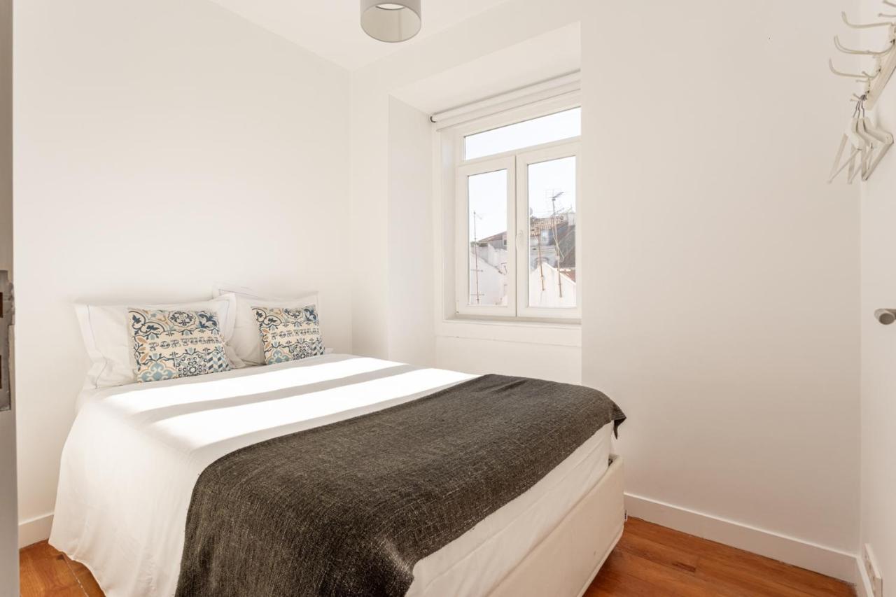 Joivy Chic 2Br Apt In Bairro Alto, 2Mins To Sao Pedro De Alcantara Viewpoint Lissabon Exterior foto